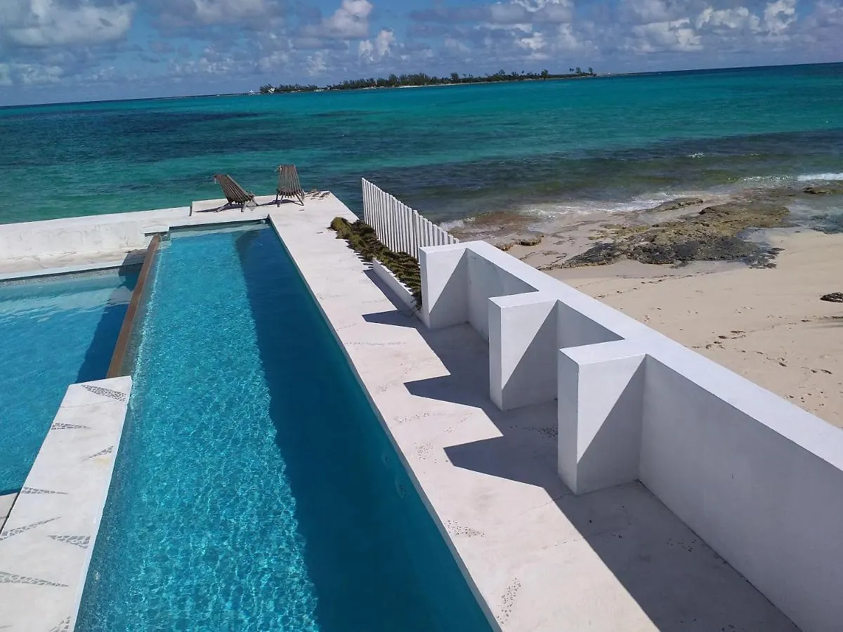 Beach House Hostel Nassau