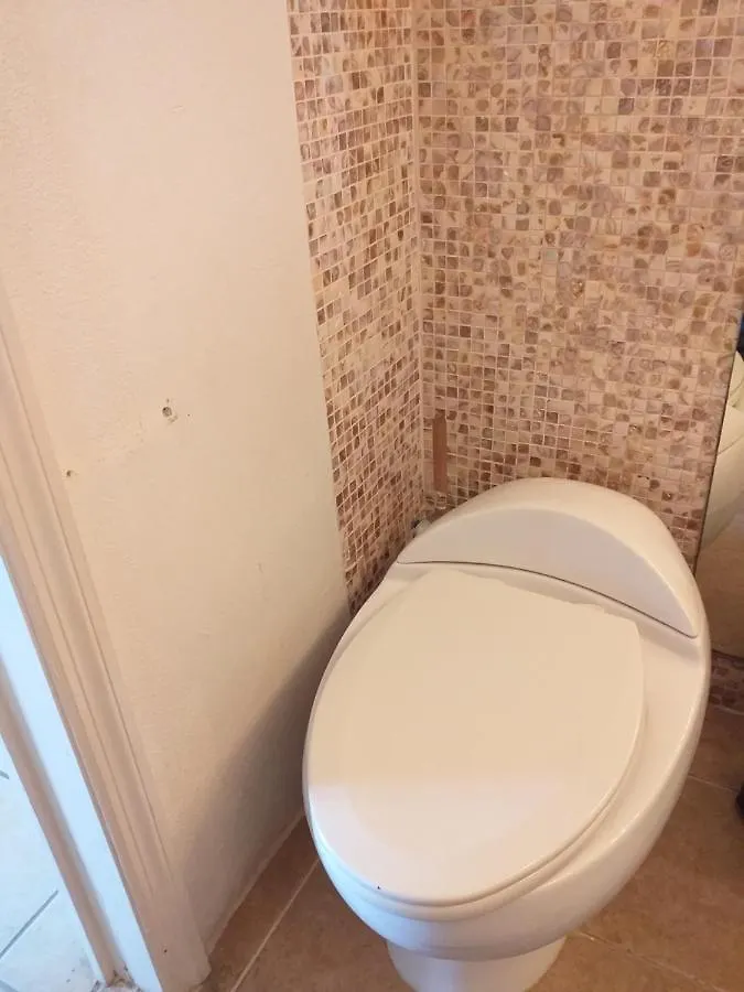 Beach House Hostel Nassau Bahamas
